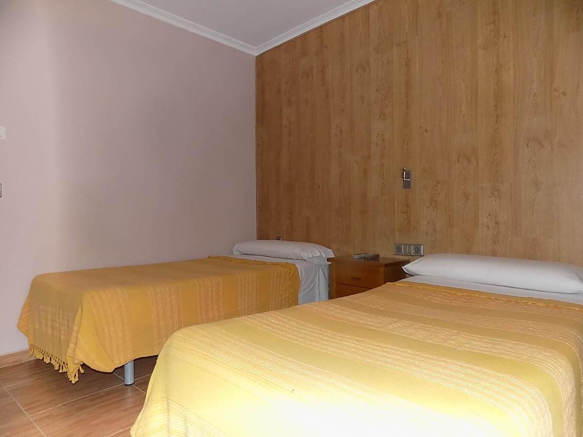 Hostal Los Palancares Фуэнтес Экстерьер фото